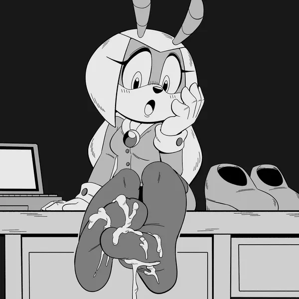 jewel the beetle (idw publishing, sega) created by hotbrotkuroi
